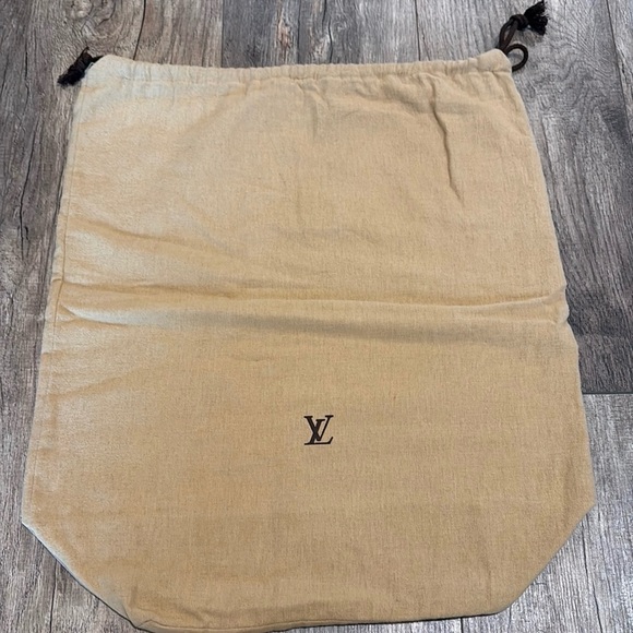Louis Vuitton Drawstring 17x19.5" DustBag - Picture 1 of 6